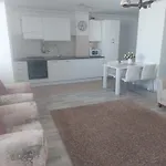 アパート Miro House