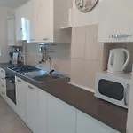 Miro House * Bucureşti