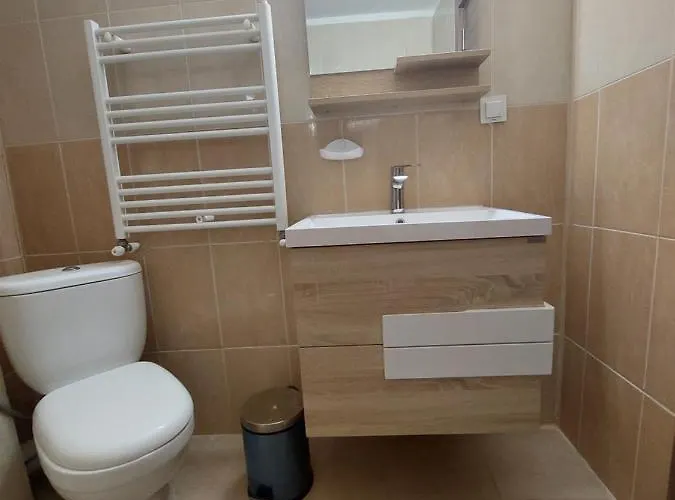 Miro House Апартаменти