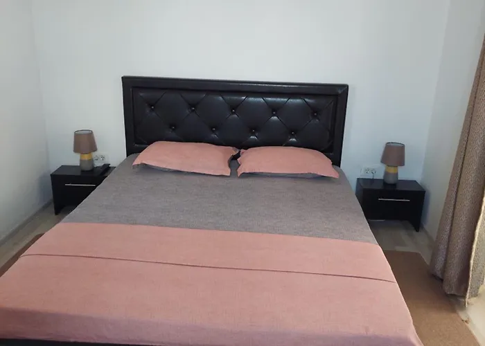 Miro House Апартаменти